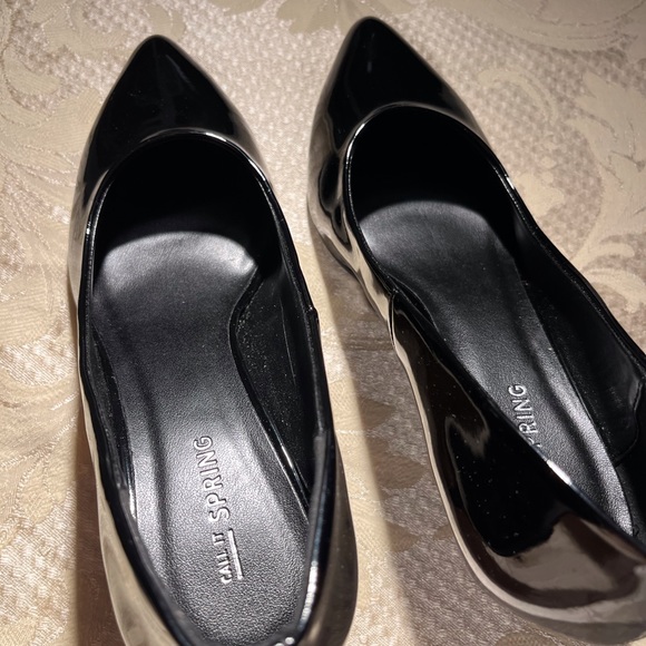 Black patent leather shoes from Call it Spring. Size 7.5 - Picture 4 of 7